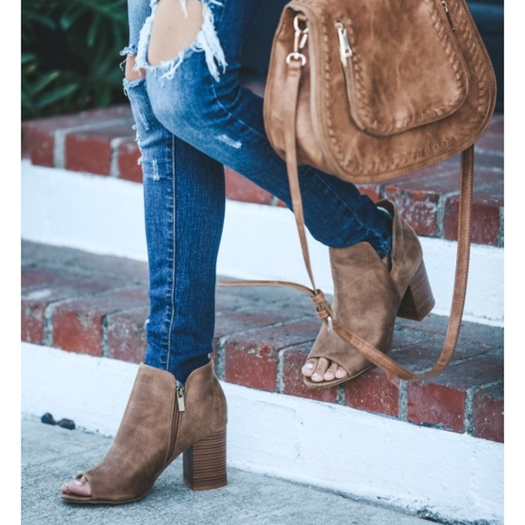 🌟1 LEFT🌟Peep Toe Booties - Picture 6 of 7